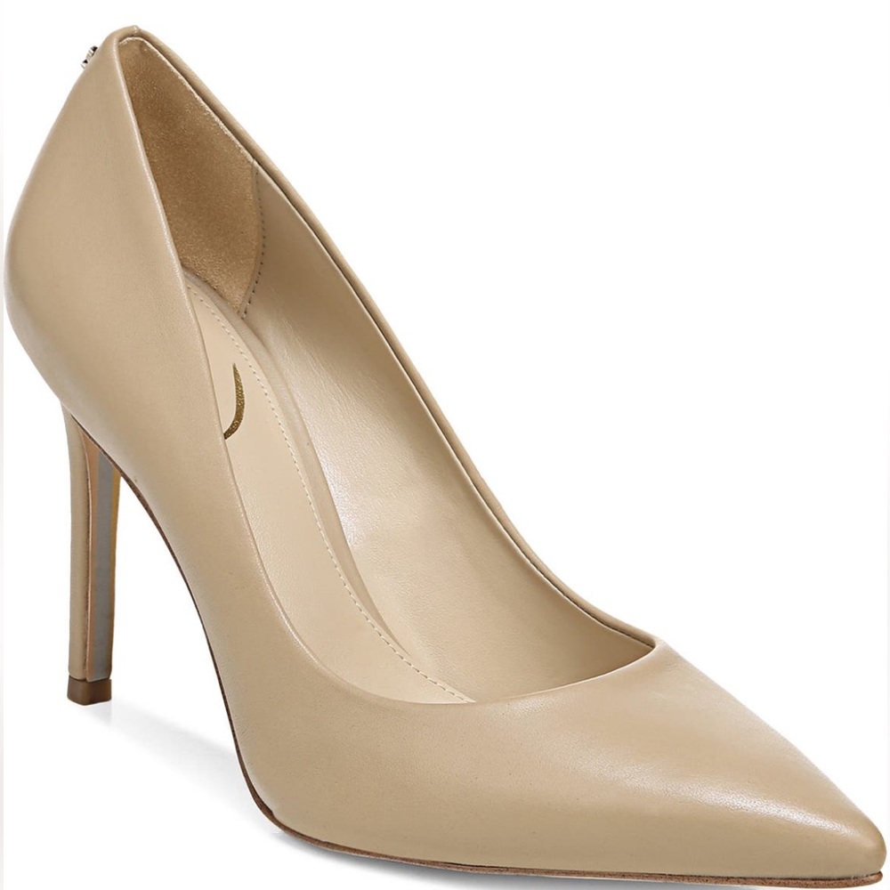 Never worn hazelnut pointed toe pump